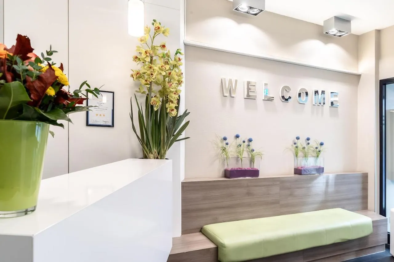 Hotel Demas City München 3*,