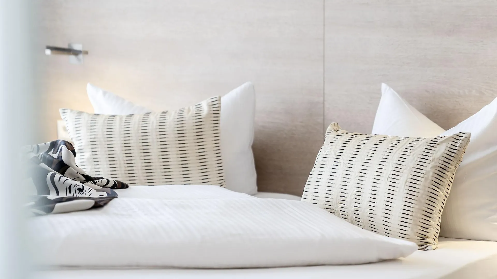 Hotel Demas City München 3*,